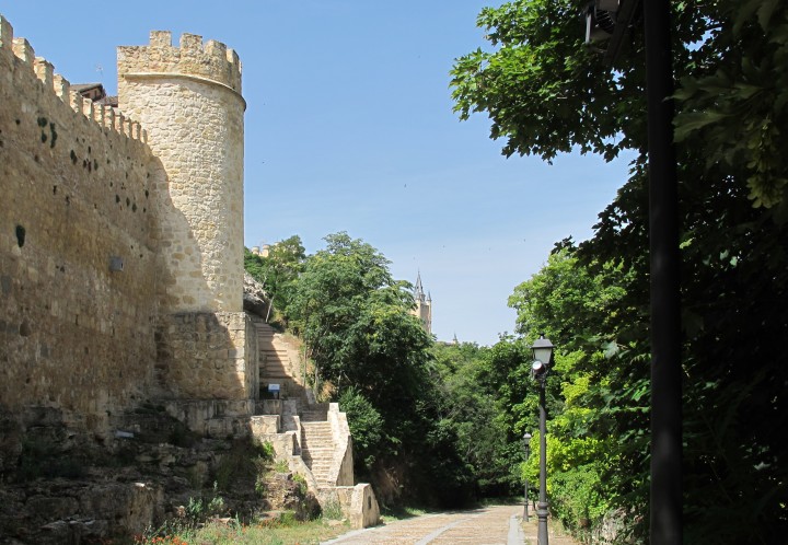 Arquitecto técnico Segovia, restauración del cubo 23 de la muralla de Segovia